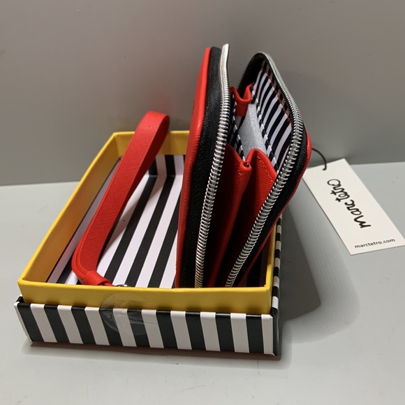 Marc Tetro Frenchie red/black wallet. New in Box. - Picture 6 of 8